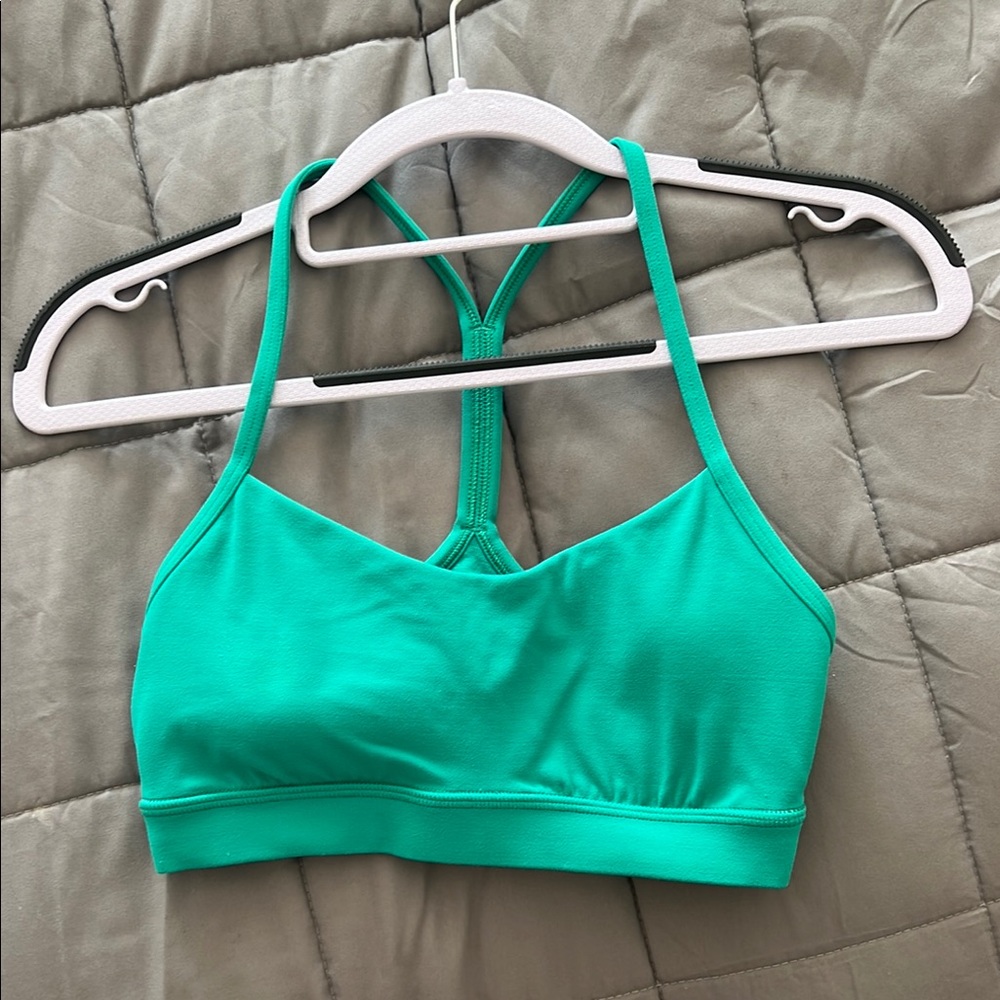 Lululemon flow nulu bra